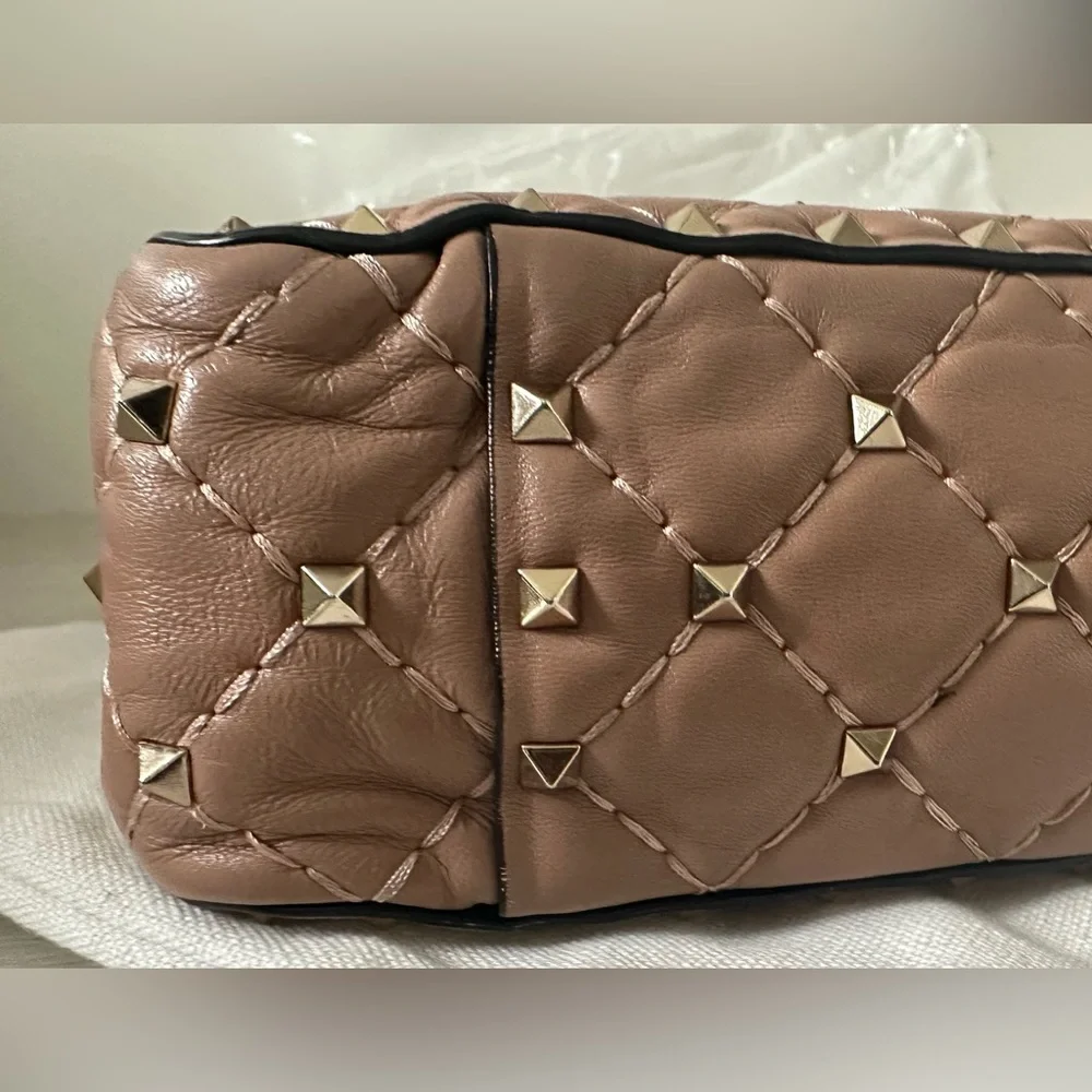 Valentino Garavani Medium Nappa Rockstud Spike Shoulder Bag - Picture 13 of 16